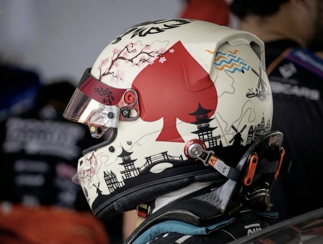 The painted Bell HP7 helmet